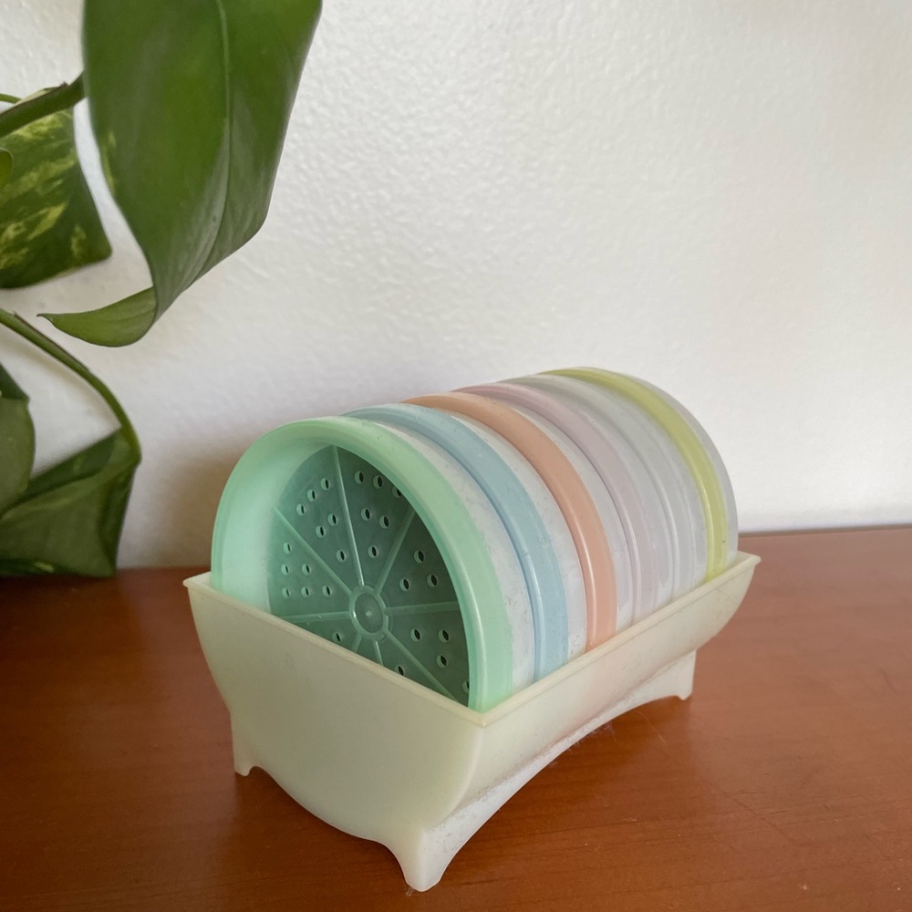 Vintage wagon wheel Tupperware coaster set